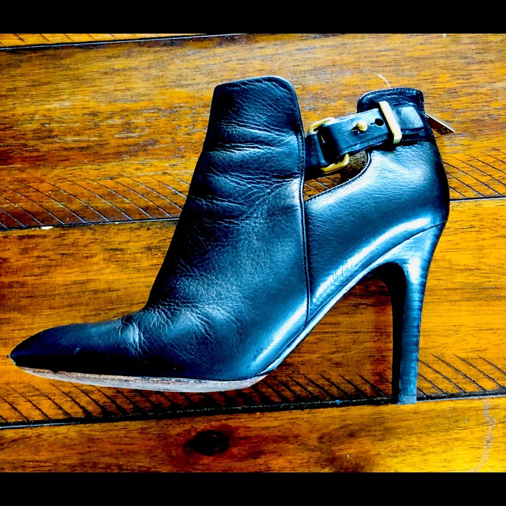 Coach Leather black ankle booties with gold buckle stiletto heel - Picture 1 of 5